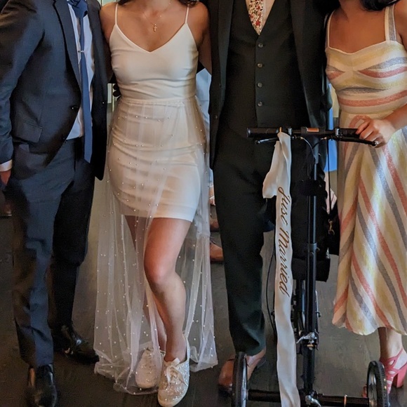 White Mini Dress with Pearl Overlay Lulu’s size Small - Picture 10 of 10